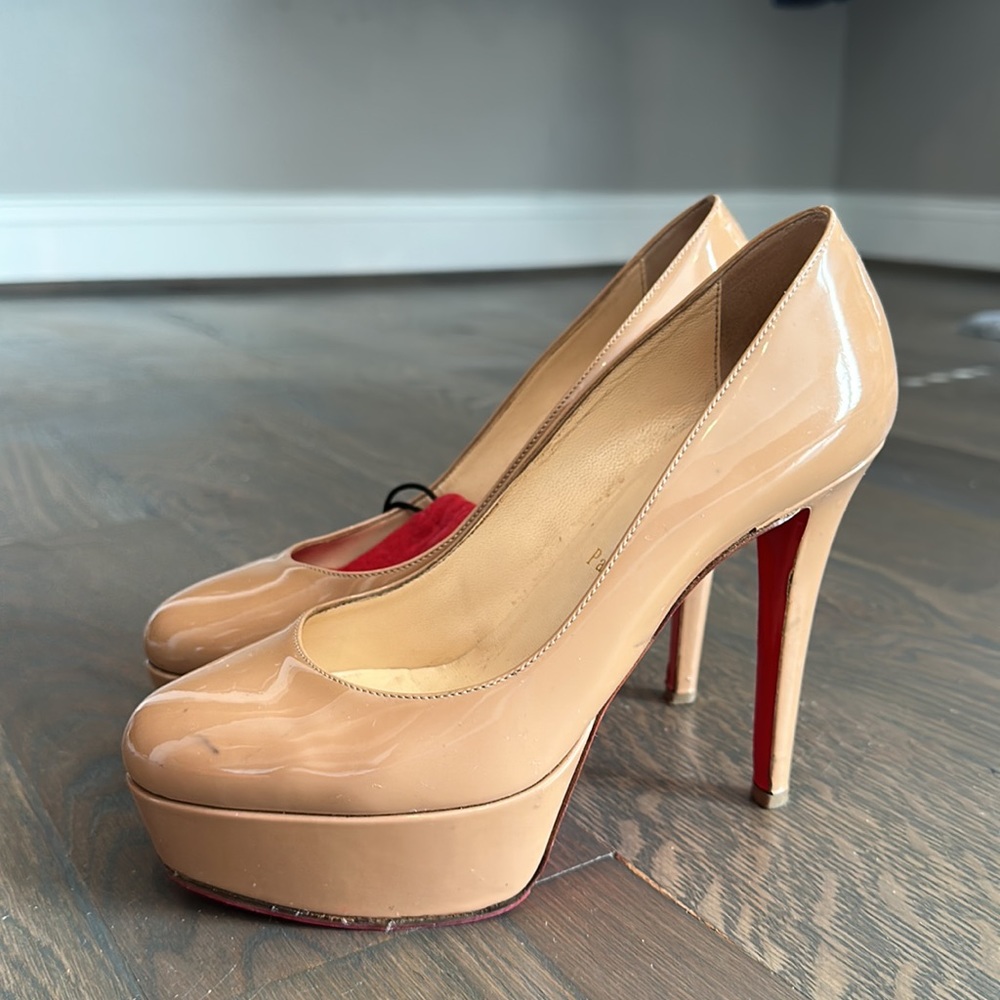 Christian Louboutin Patent Bianca 140 Pumps 36